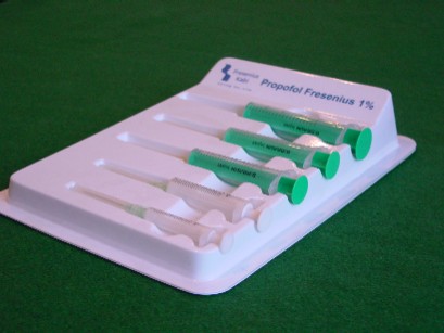 Thermoformed syringe tray